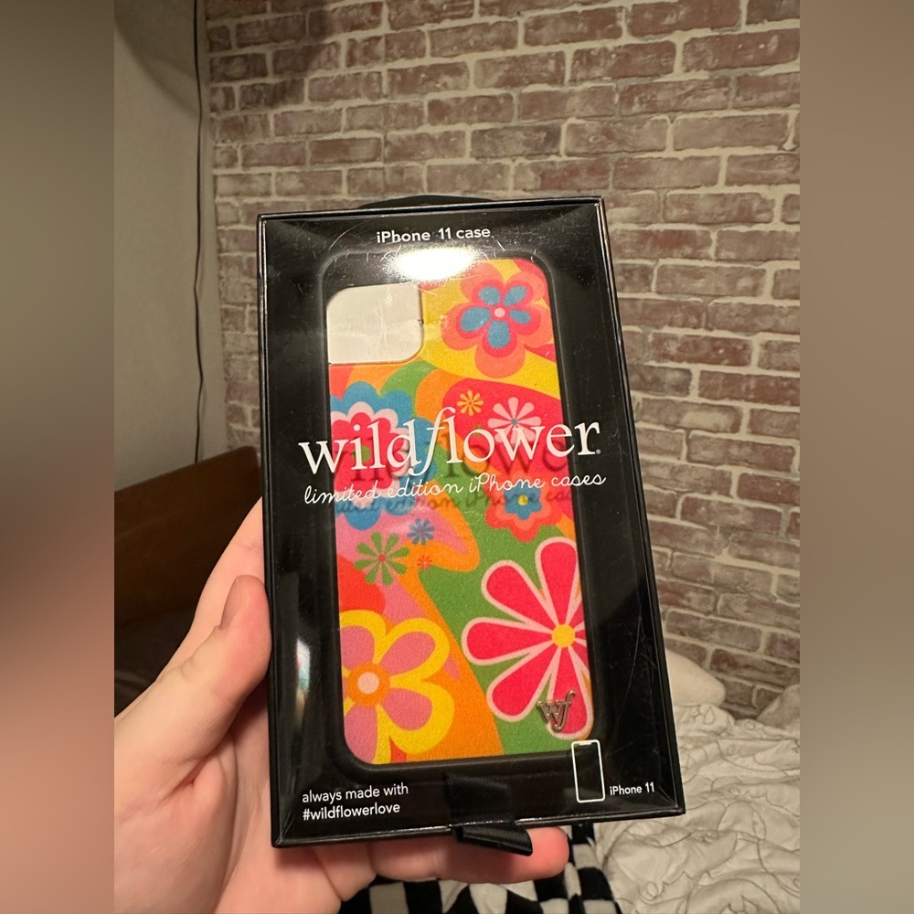 Flower Power iphone 11 wildflower case